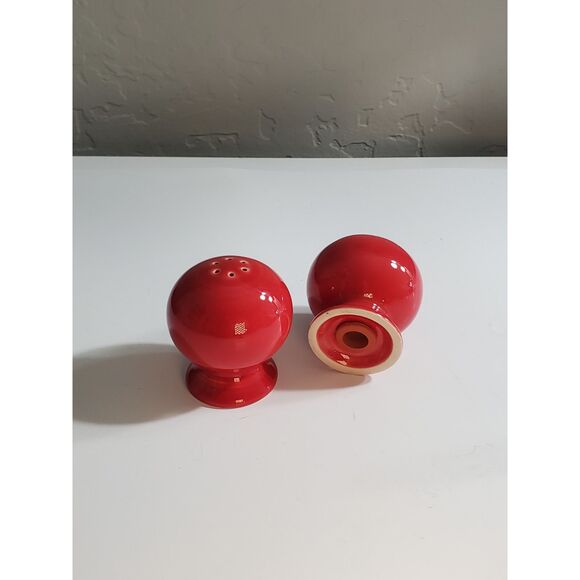 Fiesta Ware Scarlet Salt and Pepper Shakers - Picture 1 of 3